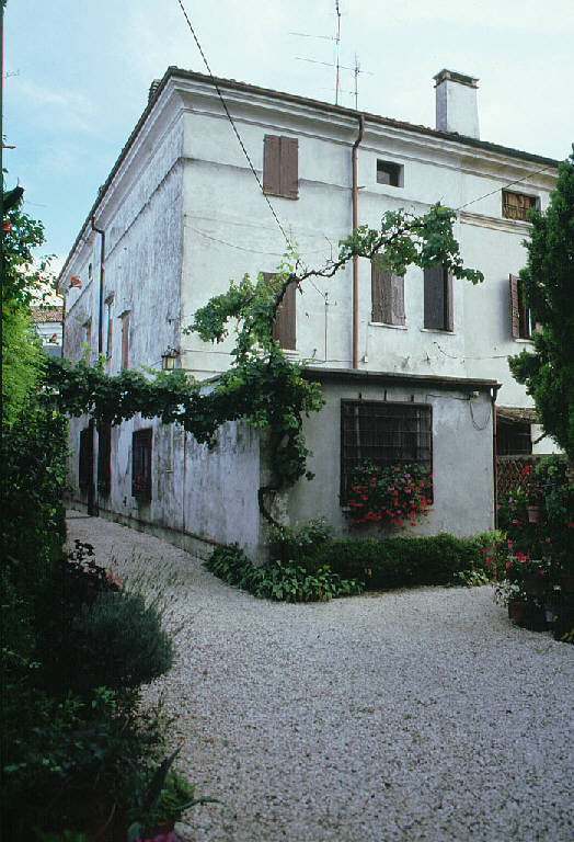 Palazzo Francioli Nuvolari - complesso (palazzo) - Villimpenta (MN) 