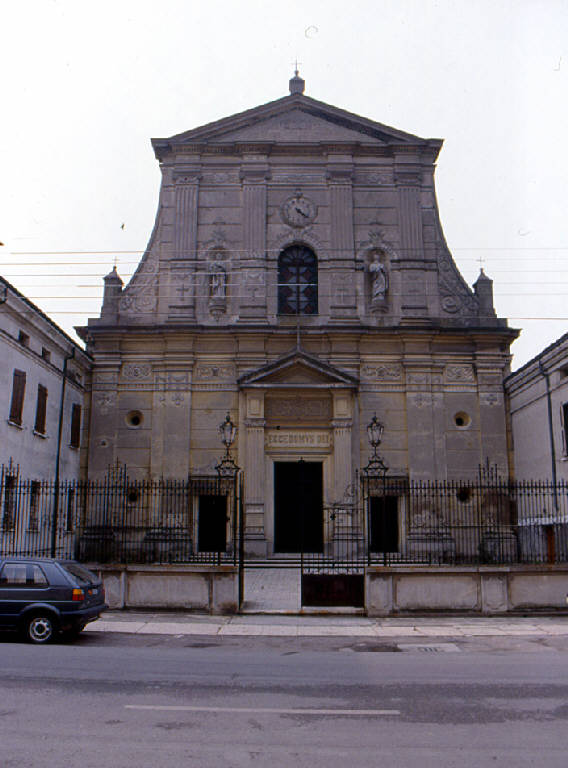 Chiesa parrocchiale di S. Maria Nascente (chiesa) - Gazzuolo (MN) 