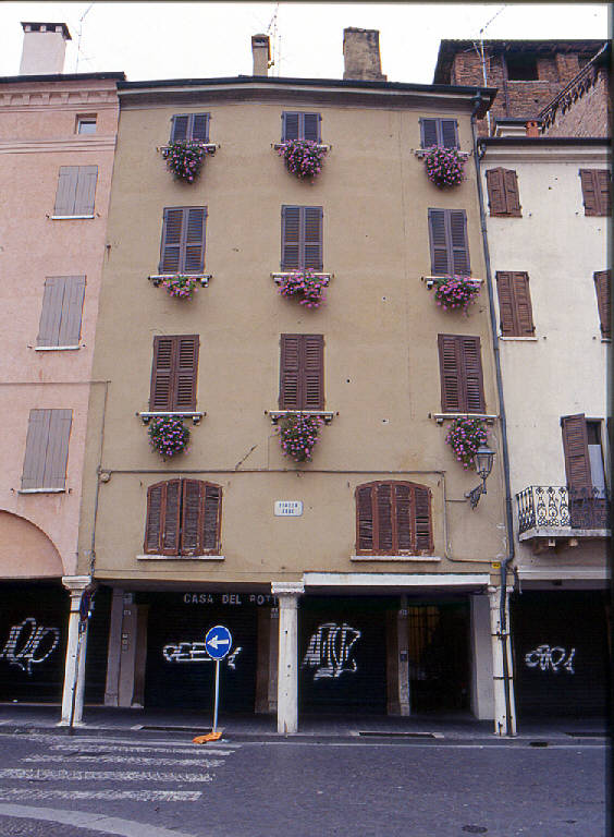 Casa Piazza delle Erbe 24 (casa) - Mantova (MN) 