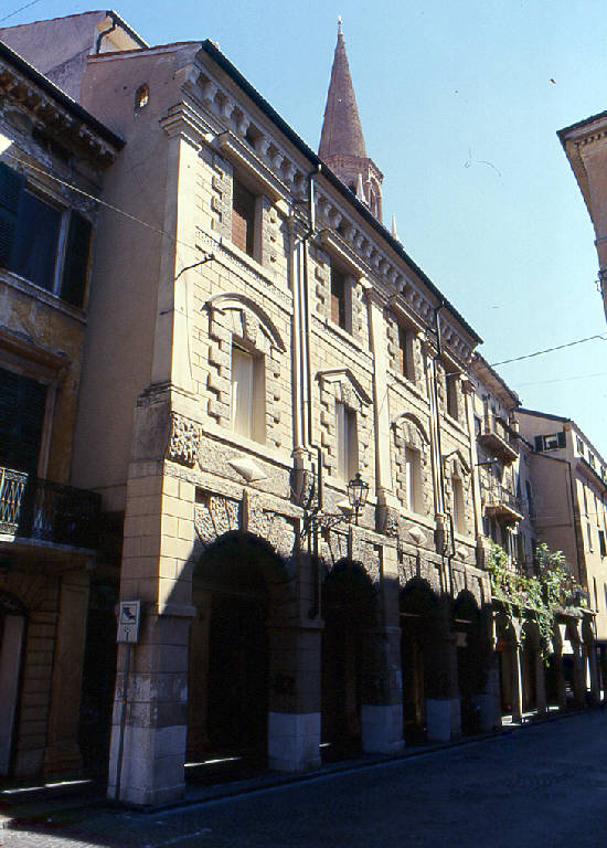 Palazzo Colloredo (palazzo) - Mantova (MN) 