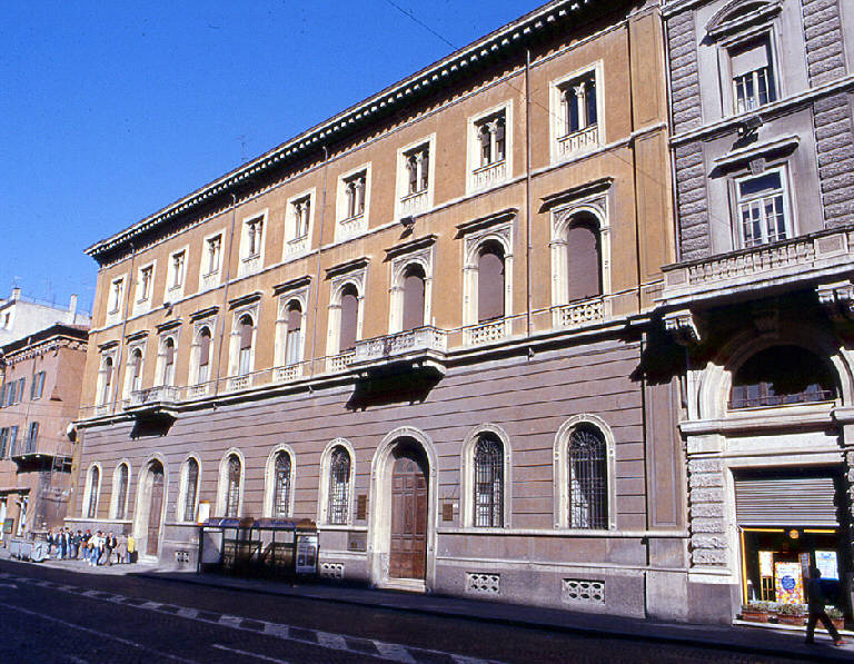 Casa Corso Vittorio Emanuele 13-15 (casa) - Mantova (MN) 