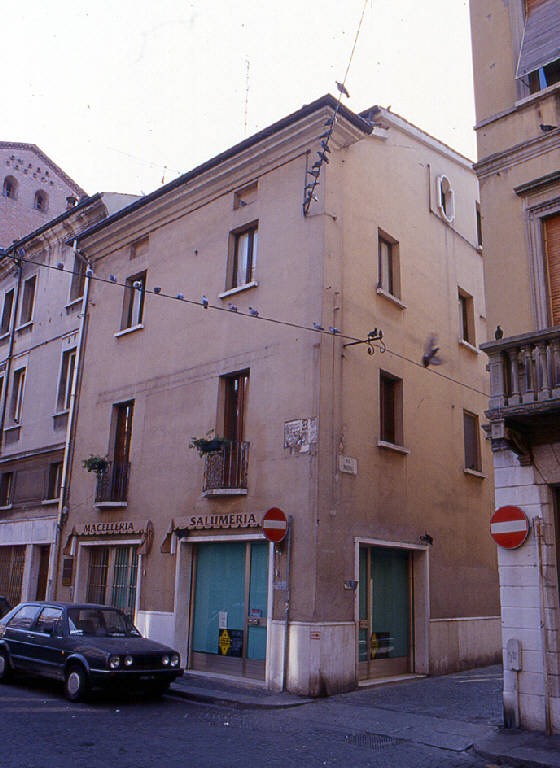 Casa Via Pietro Fortunato Calvi 37 (casa) - Mantova (MN) 