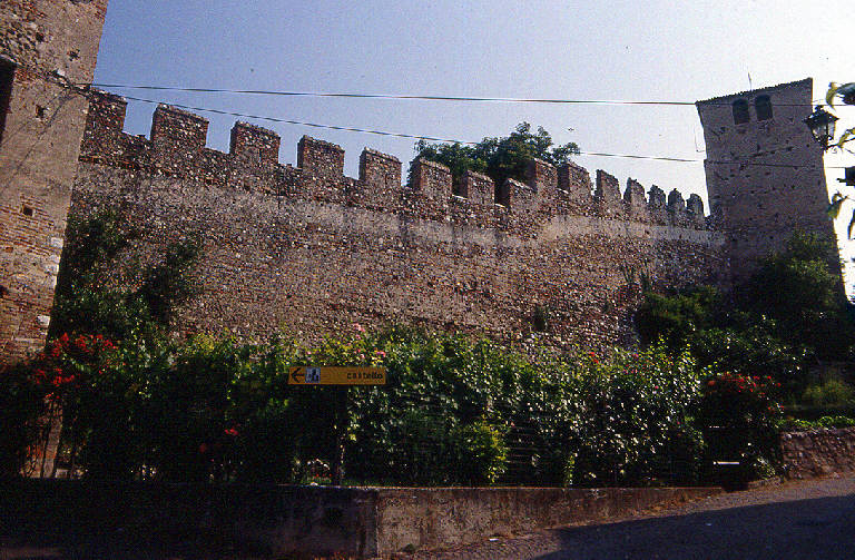 Castello di Monzambano (castello) - Monzambano (MN) 