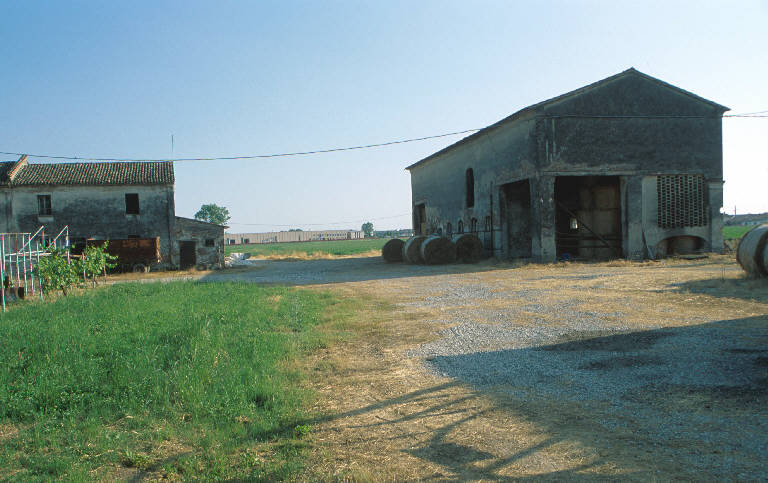 Corte di Mezzo - complesso (cascina) - Motteggiana (MN) 