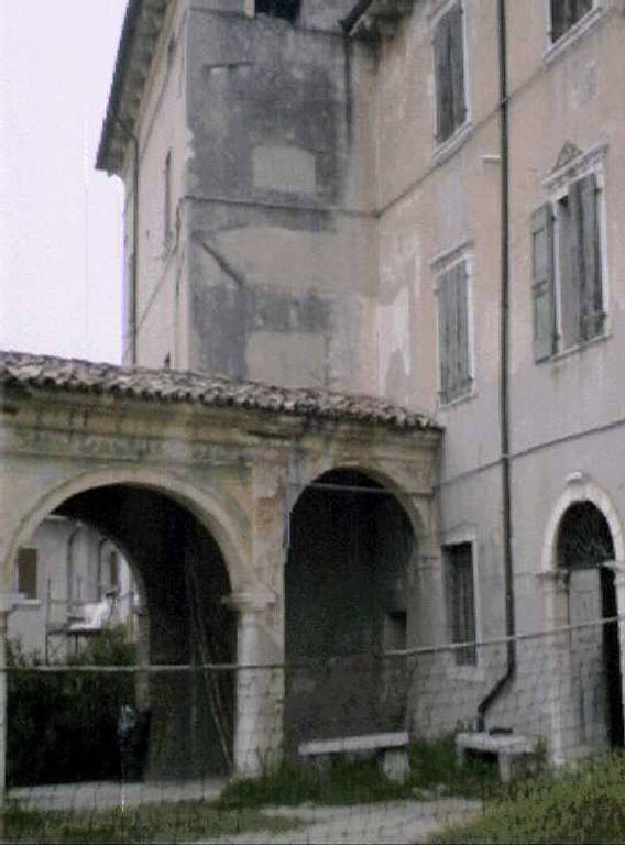 Palazzo del Conte Sacco (canonica) - Ponti sul Mincio (MN) 