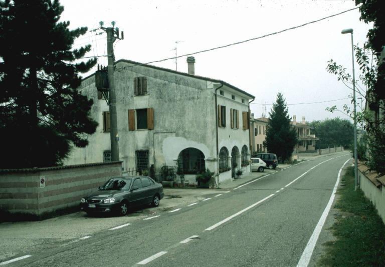 Casa con portico (casa) - San Benedetto Po (MN) 