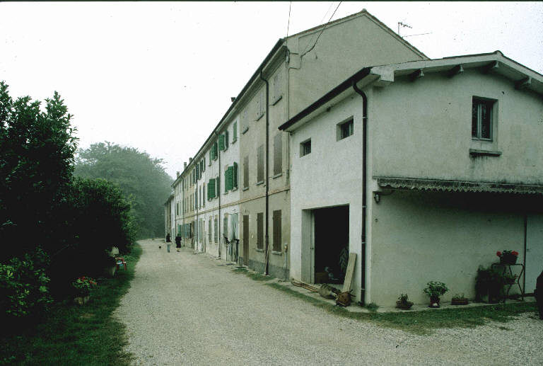 Corte Giarona - complesso (cascina) - San Benedetto Po (MN) 