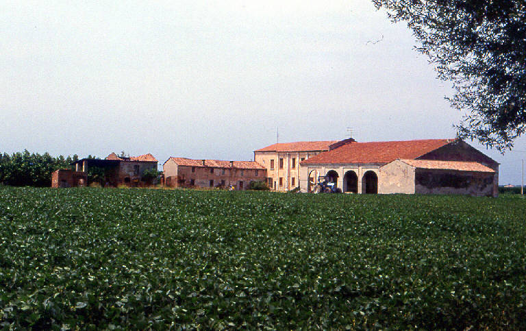 Corte Treramasse (cascina) - San Giorgio di Mantova (MN) 