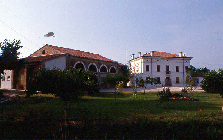 Corte Romagnola (cascina) - San Giorgio di Mantova (MN) 