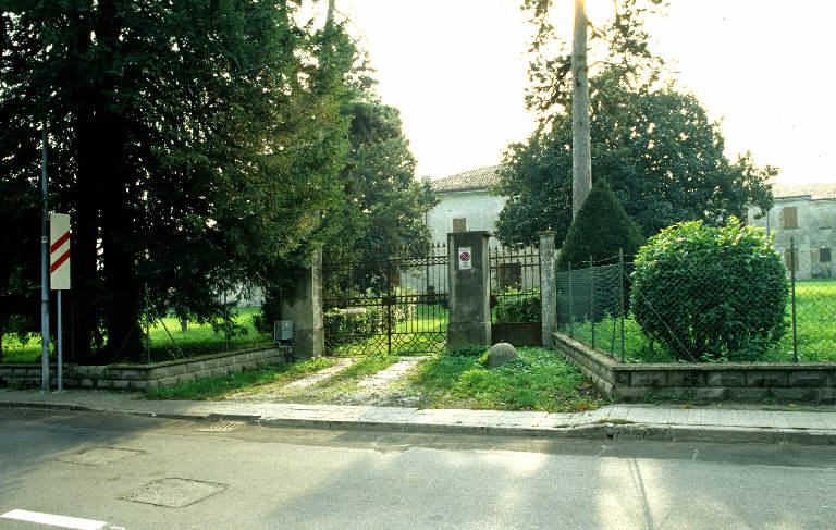 Villa Ferrari (villa) - Suzzara (MN) 