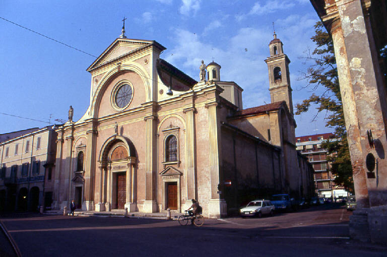 Chiesa arcipretale di S. Maria Assunta e S. Cristoforo in castello (chiesa) - Viadana (MN) 