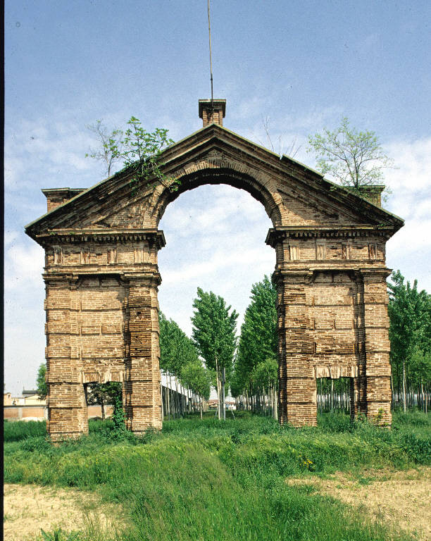 Portale di Villa Riva Berni (portale) - Bagnolo San Vito (MN) 