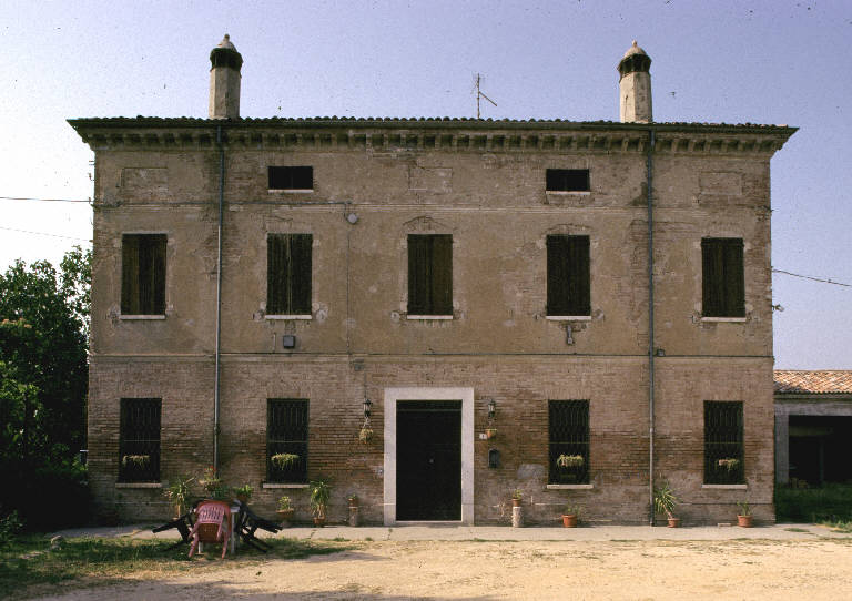 Casa padronale della Corte La Cavriana (casa) - Quistello (MN) 