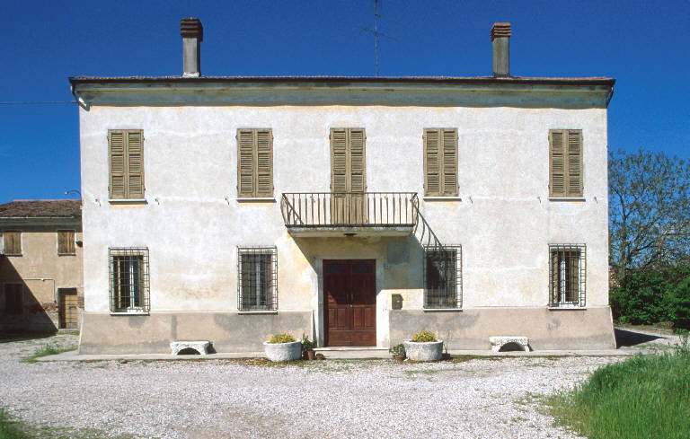 Casa dei salariati di Corte La Pace (casa) - Borgoforte (MN) 