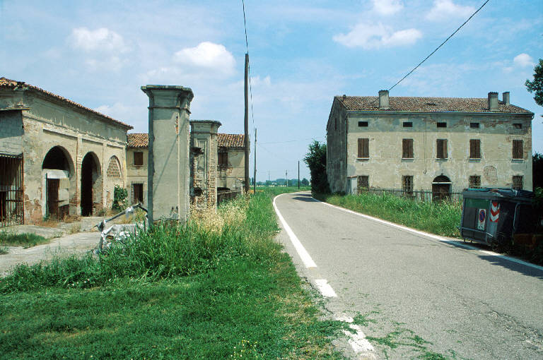 Corte Falavigna - complesso (cascina) - Motteggiana (MN) 