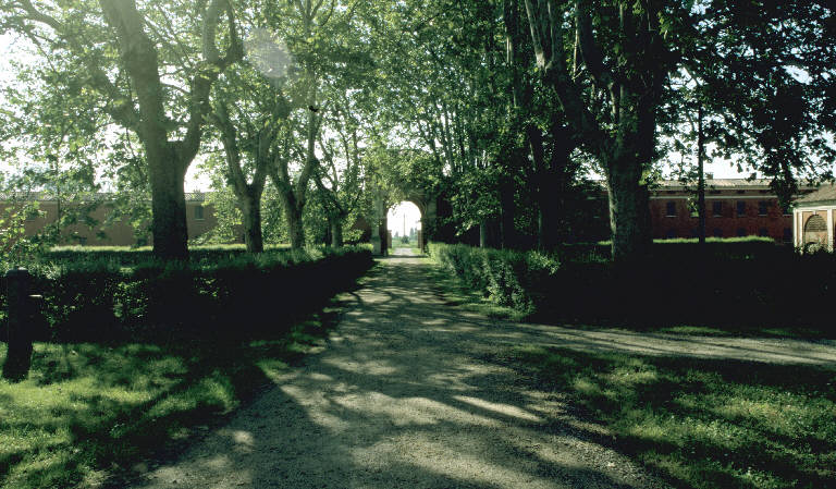 Casa dei salariati di Corte S. Giovanni (casa) - Roncoferraro (MN) 