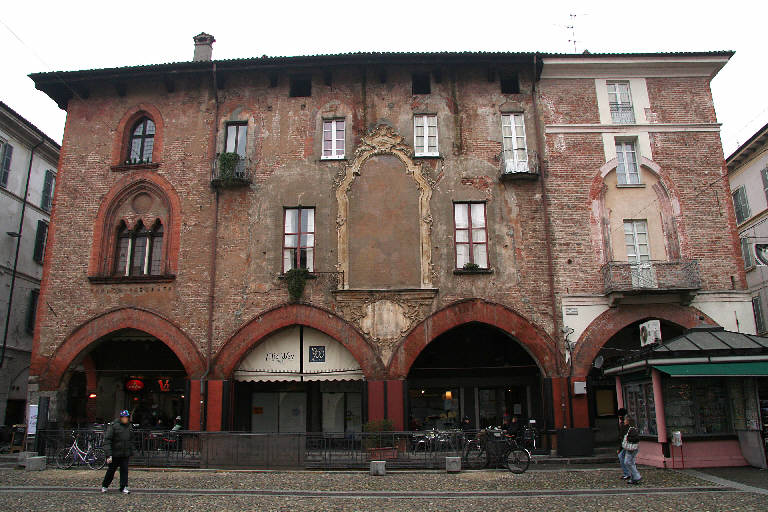 Palazzo dei Diversi (casa) - Pavia (PV) 
