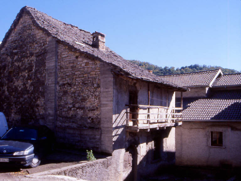 Casa Pellegrini (casaforte) - Corna Imagna (BG) 
