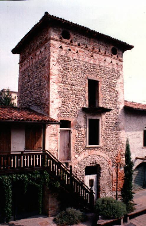 Casa Signorile Via Piave - complesso (casa) - Ponte San Pietro (BG) 