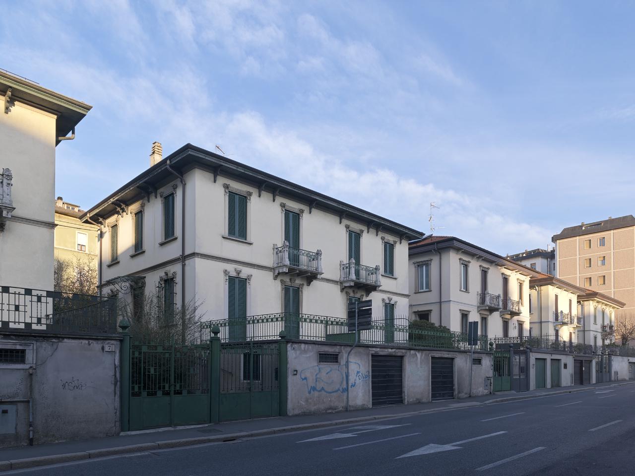 Villa Via Carcano 9-11 (casa) - Varese (VA) 