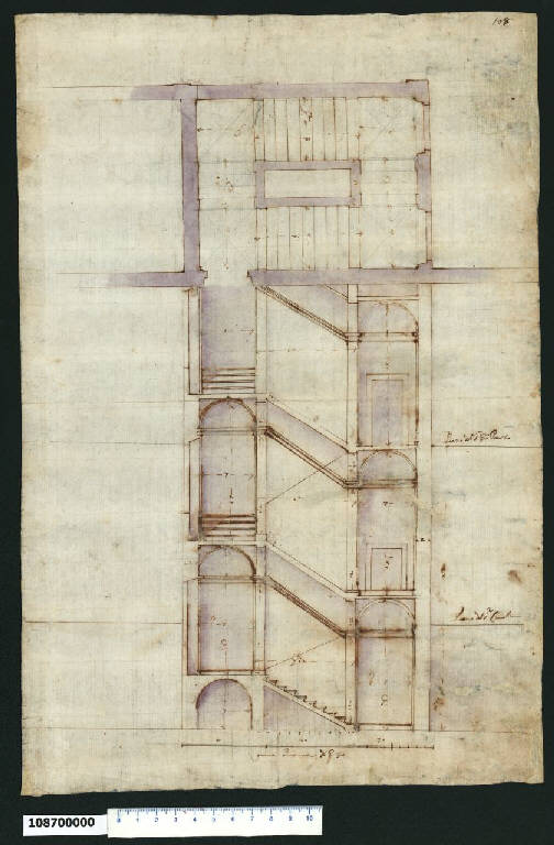 Pianta e sezione di vano scala (disegno) - ambito romano (secc. XVI/ XVII)