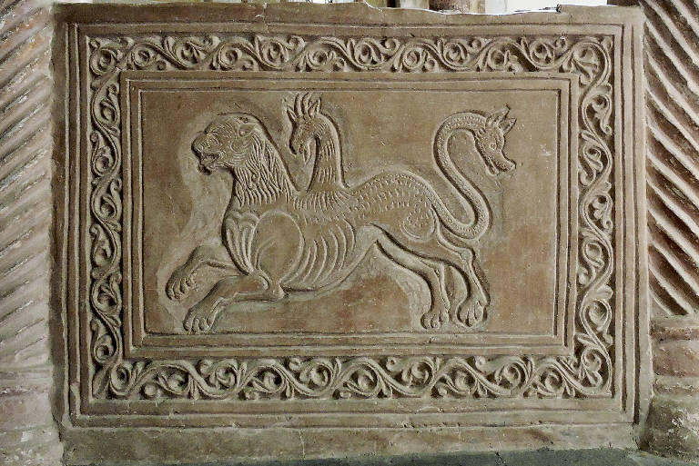 Pluteo con Chimera, Chimera (decorazione plastica) - ambito lombardo (secc. XI/ XII)