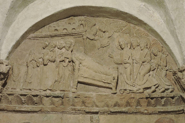 Decorazione plastico pittorica della cripta, Transito della Madonna (decorazione plastica) - ambito lombardo (secc. XI/ XII)