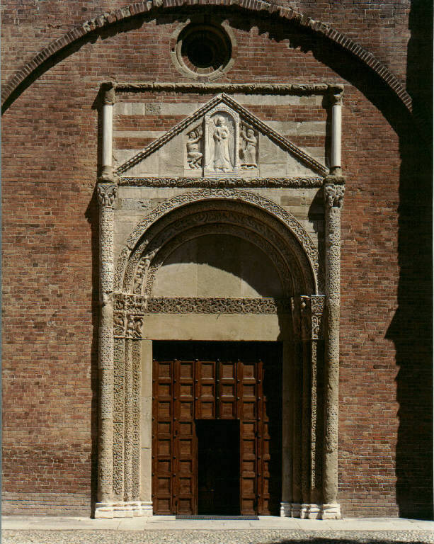 Motivo decorativo a intreccio (pilastro a rilievo) - ambito pavese (seconda metà sec. XI)