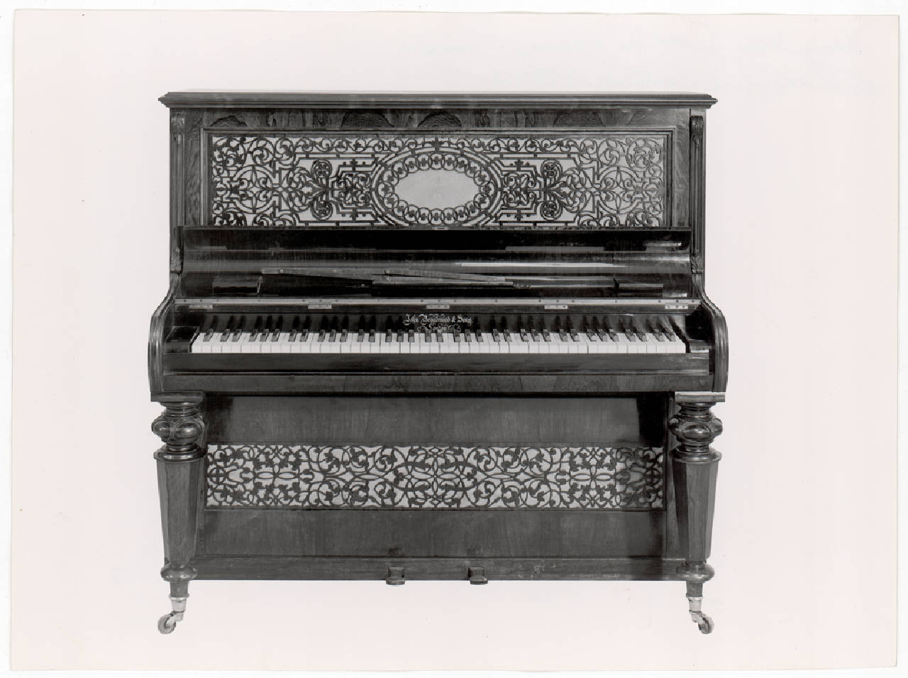 pianoforte di Broadwood J. & Sons (metà sec. XIX)