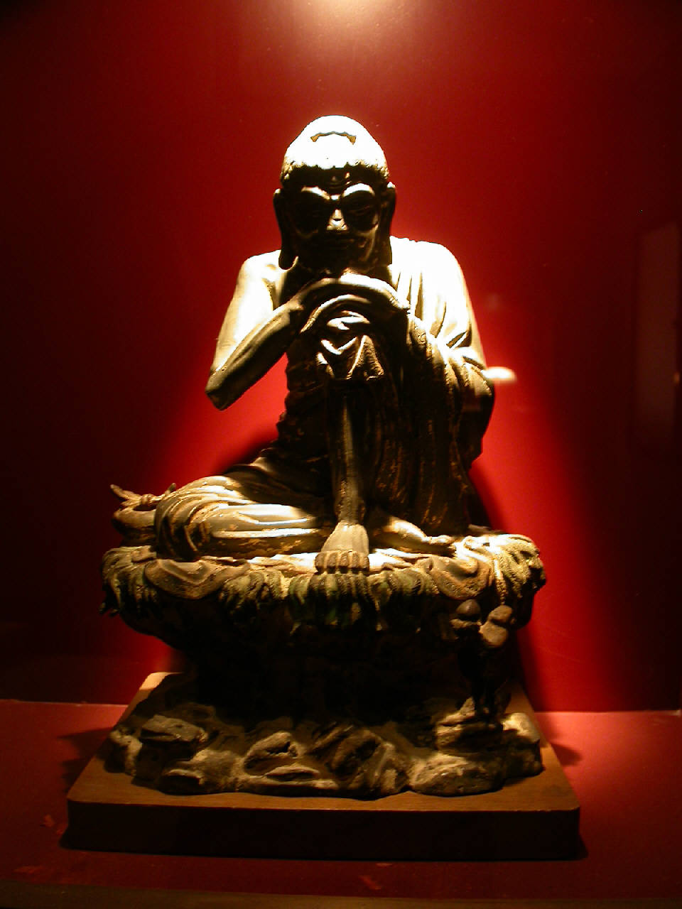 Il Buddha Shakyamuni durante l'ascesi, Statuetta raffigurante il Buddha Shakyamuni durante l'ascesi (statua devozionale) - manifattura cinese, secc. XIV/ XVII (secc. XIV/ XVII)