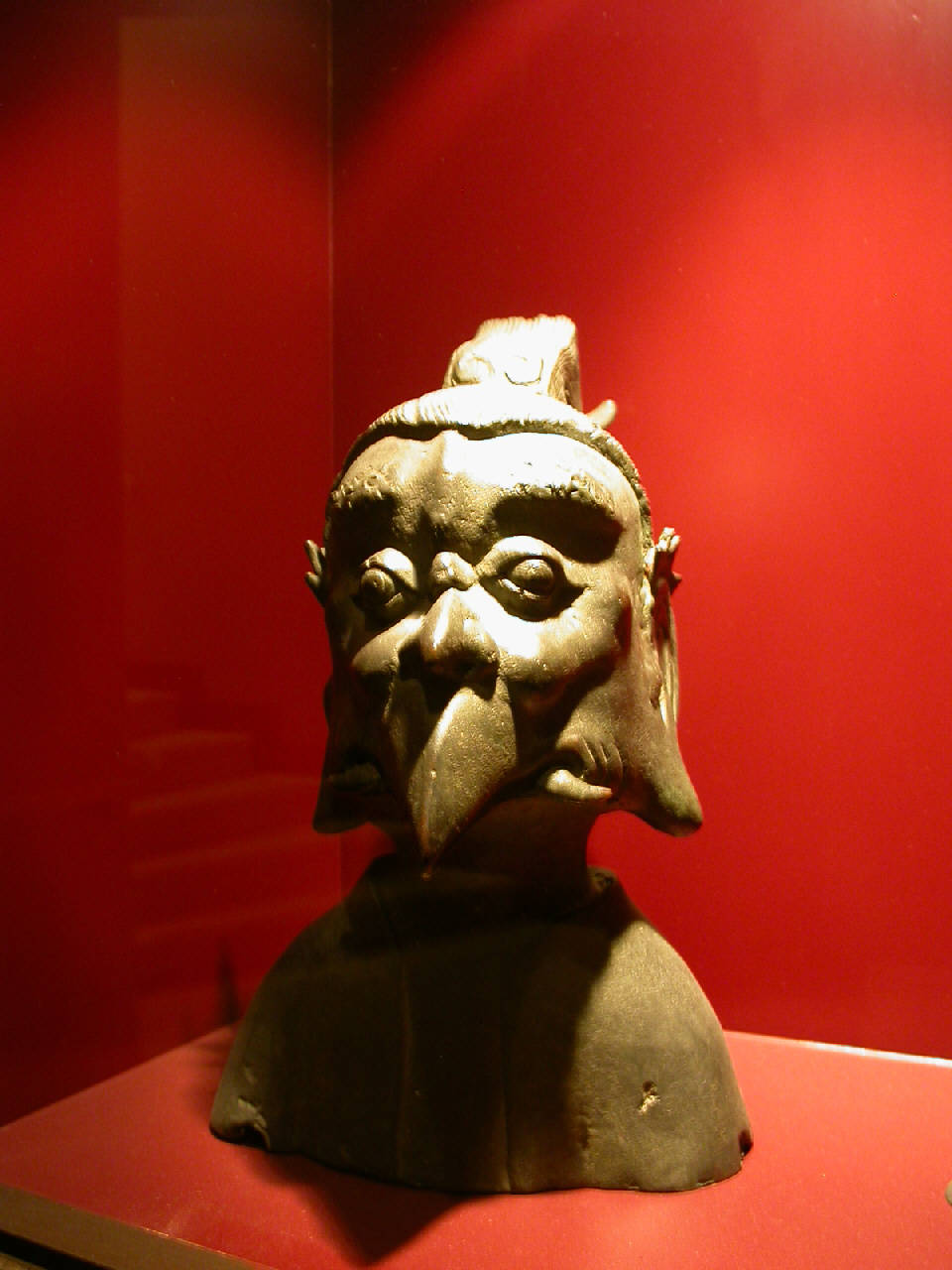 Garuda, busto raffigurante Garuda (testa) - manifattura cinese secc. XVII/ XVIII (secc. XVII/ XVIII)