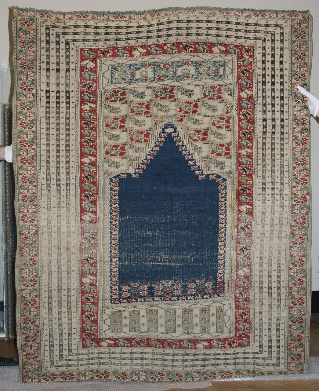 Tappeto da preghiera, motivi ornamentali (tappeto) - arte anatolica - Ghiordes (sec. XVIII)