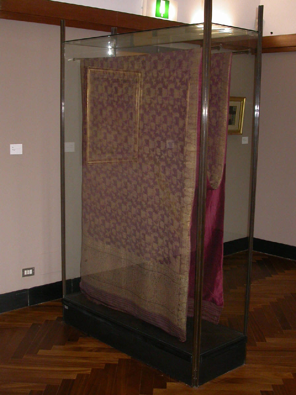 Vestito - Sari, fascia rettangolare usata come vestito - sari (fascia) - manifattura indiana (sec. XVIII)
