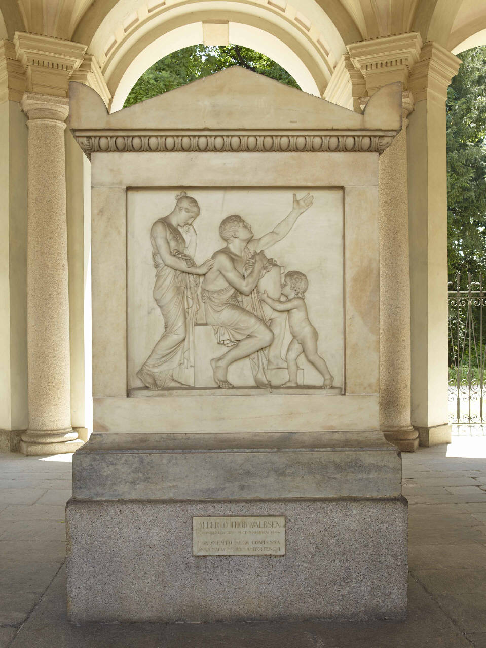 Monumento sepolcrale della contessa Anna Maria Porro Lambertenghi Serbelloni, sepoltura della contessa serbelloni (monumento sepolcrale) di Thorvaldsen Bertel (sec. XIX)