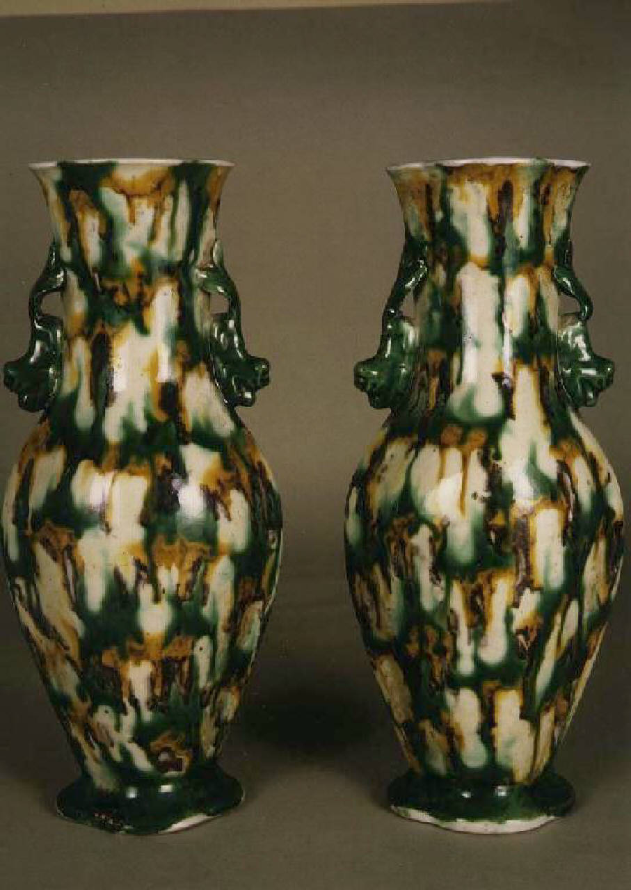 vaso - Manifattura cinese (secc. XVII/ XVIII)