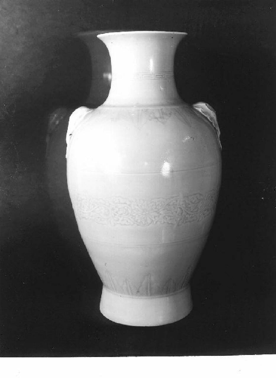 vaso - Manifattura cinese (sec. XVIII)
