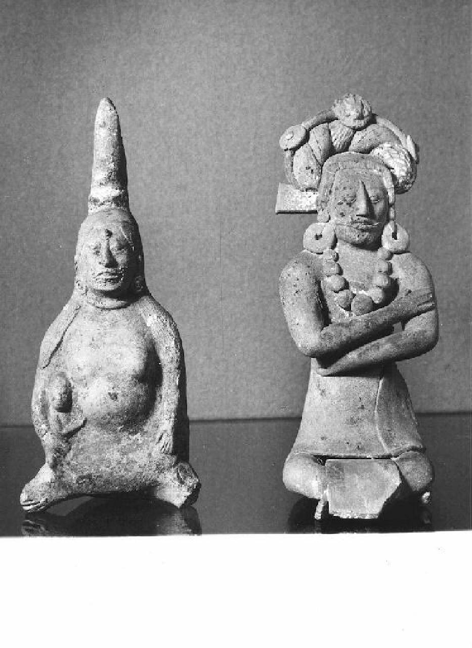 figura femminile seduta (statuetta) - Manifattura Maya (secc. III/ X)