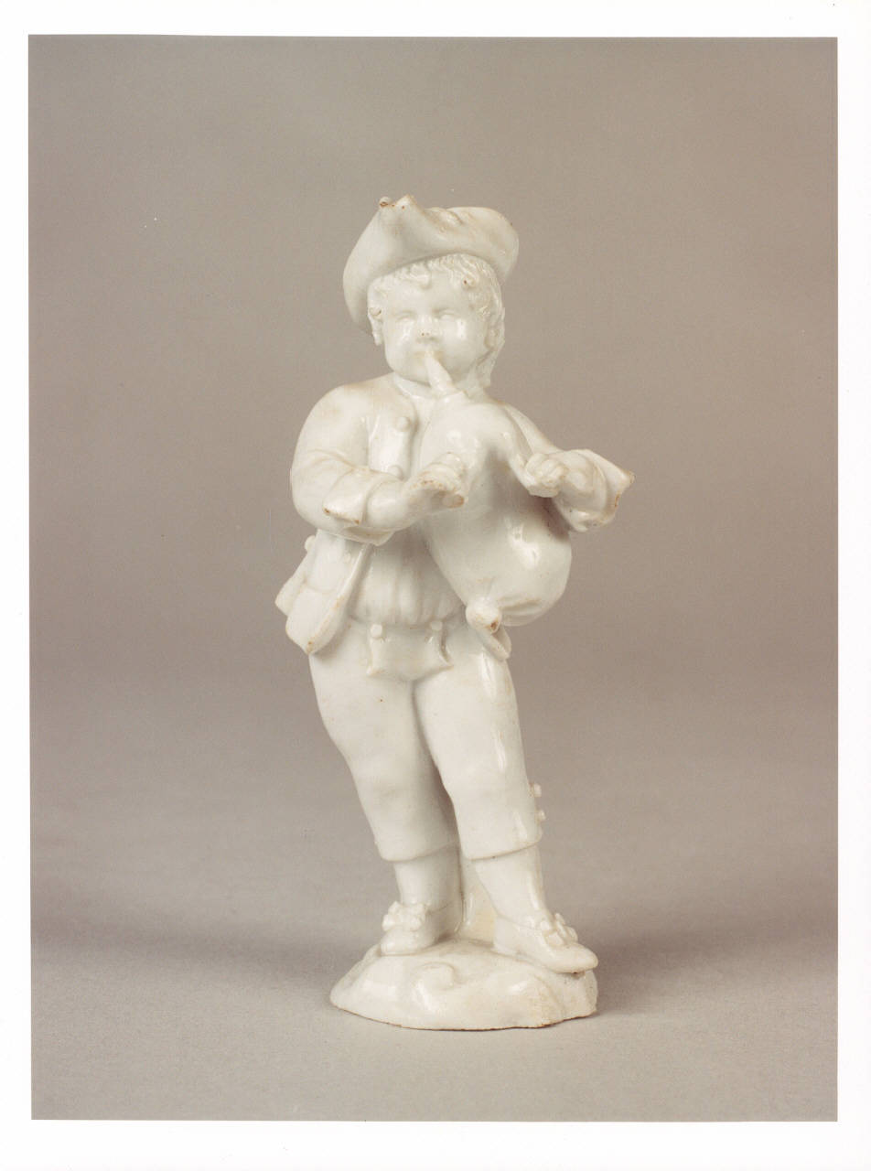 Putto in tricorno, bambino (statuetta) - manifattura Cozzi (sec. XVIII)