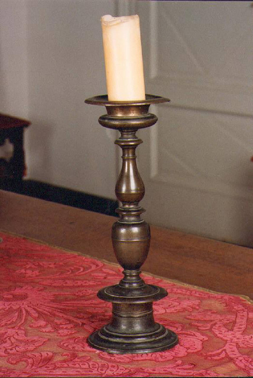 candeliere - bottega lombarda (sec. XVI)