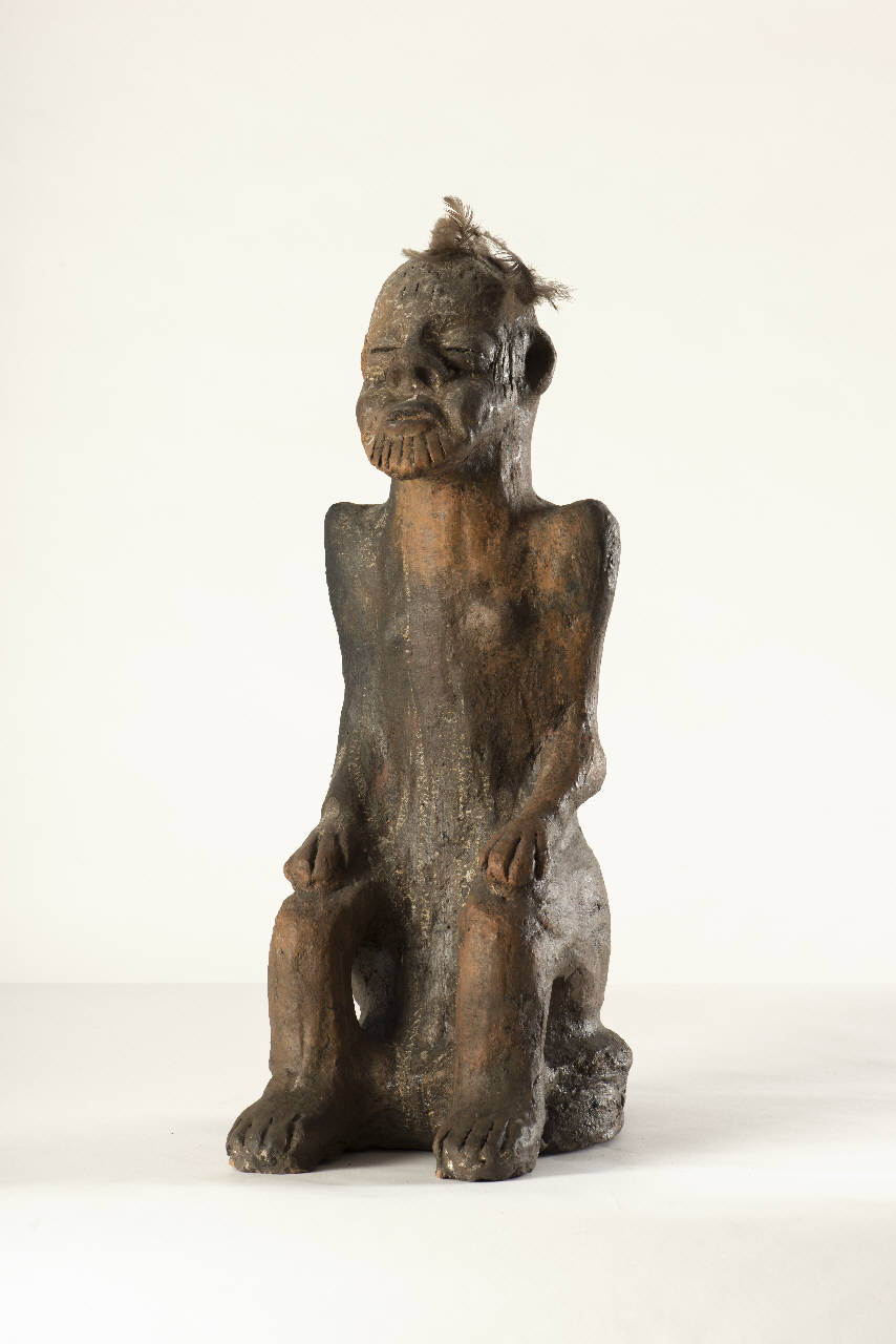 Figura maschile seduta, figura maschile seduta (scultura) - primitivo Bambara (prima metà sec. XIX)