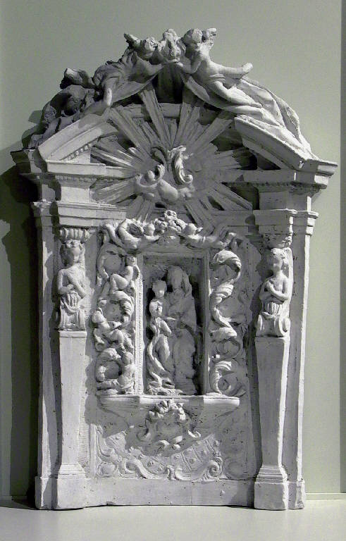 Altare con la Madonna e il Bambino in trono (scultura) di Repossi Pietro (secondo quarto sec. XX)