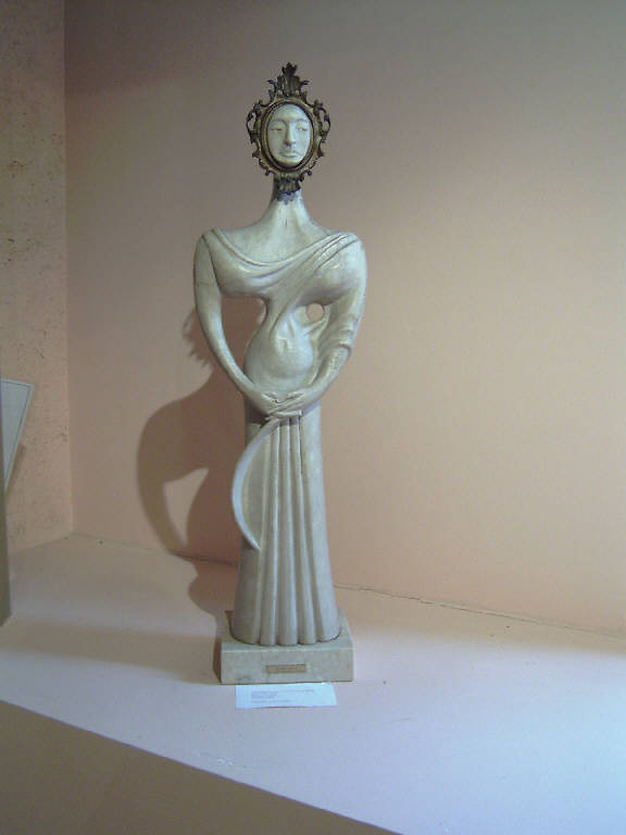 Diva '70, Figura femminile (scultura) di De Lucia Giuseppe (sec. XX)