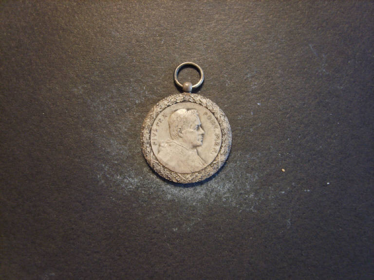 Medaglia commemorativa del 50° di sacerdozio di papa Pio X, Ritratto di papa Pio X (medaglia) - ambito italiano (sec. XX)