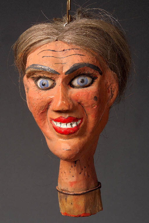 Figura femminile (testa di marionetta) (ultimo quarto sec. XIX)