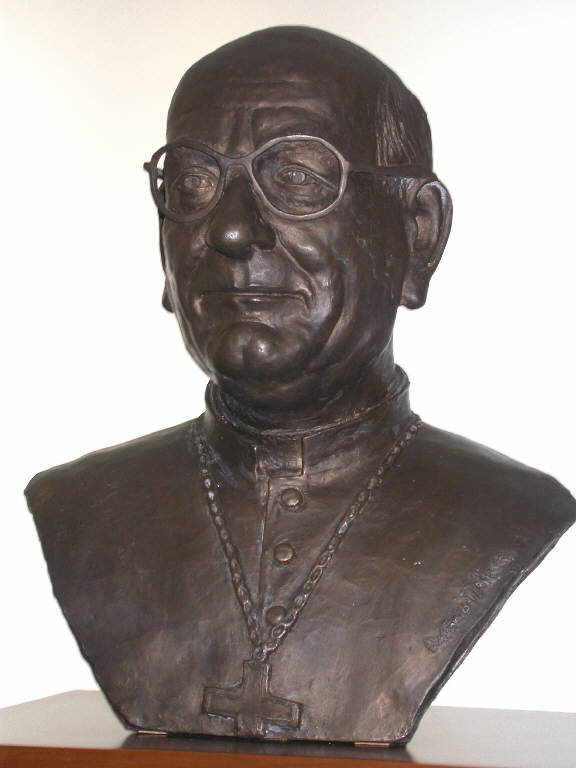 Busto di Monsignor Gandini (busto) di De Nova Antonio (fine sec. XX)