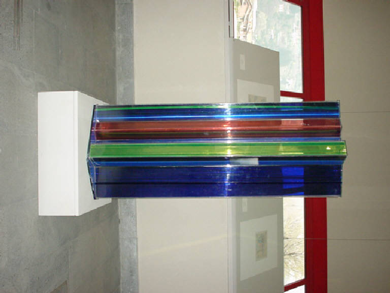 Composizione modulare verticale (scultura) di Parisi Giuseppe Vittorio (sec. XX)