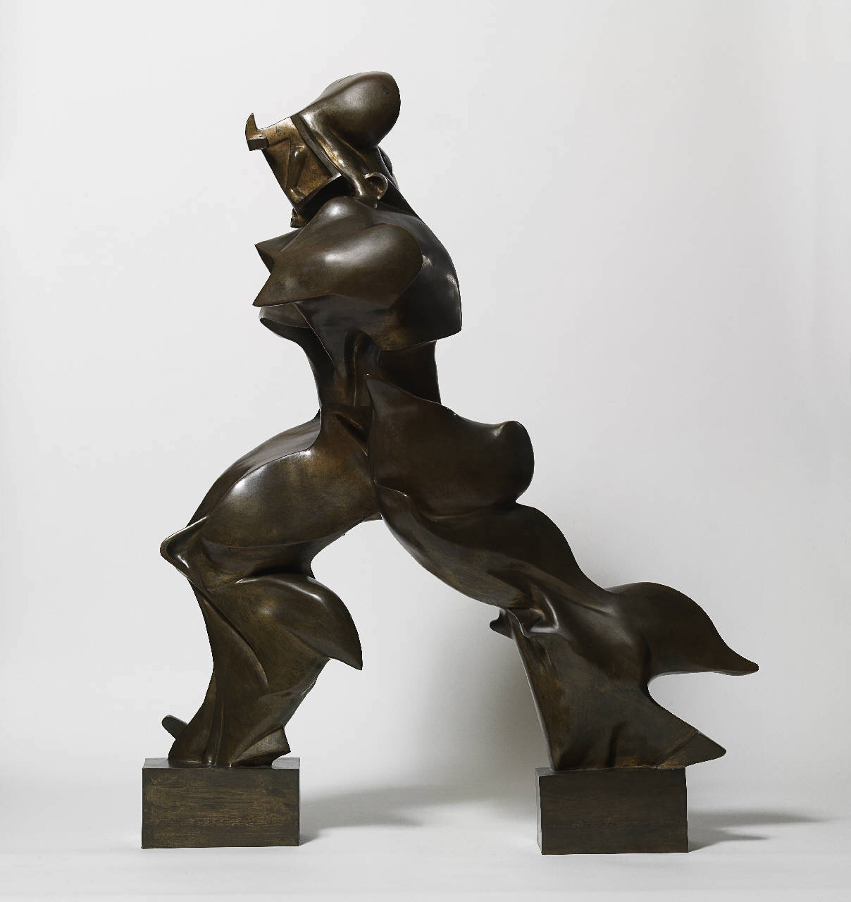 Forme uniche della continuità nello spazio, Linea unica della continuità nello spazio, Forma unica della continuità nello spazio, Forma umana in movimento nello spazio (scultura) di Boccioni, Umberto (sec. XX||sec. XX)