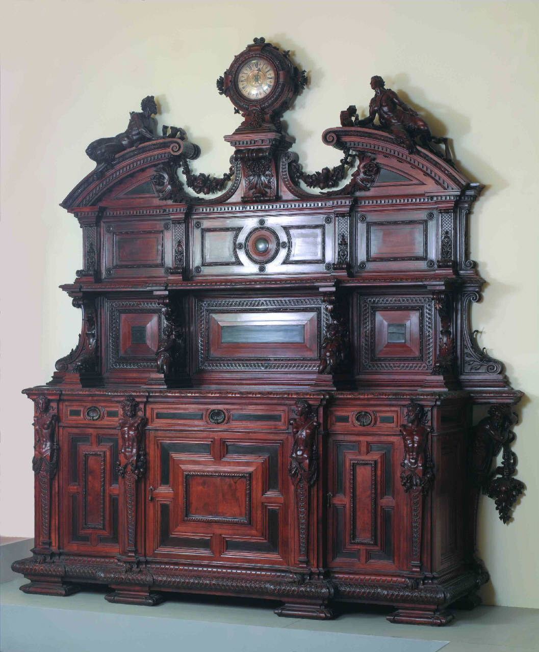 credenza a due corpi di Pogliaghi, Ludovico; Cairoli, Giuseppe; Cassina, G. (ultimo quarto sec. XIX)