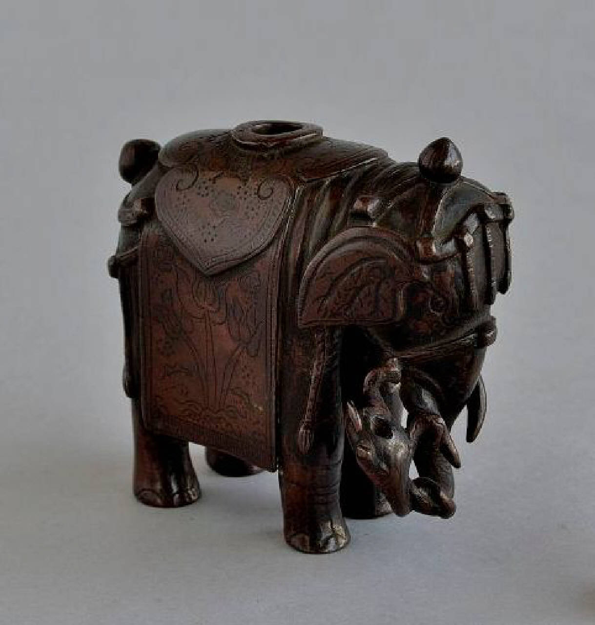 elefante (statuetta) - produzione cinese (sec. XIX)