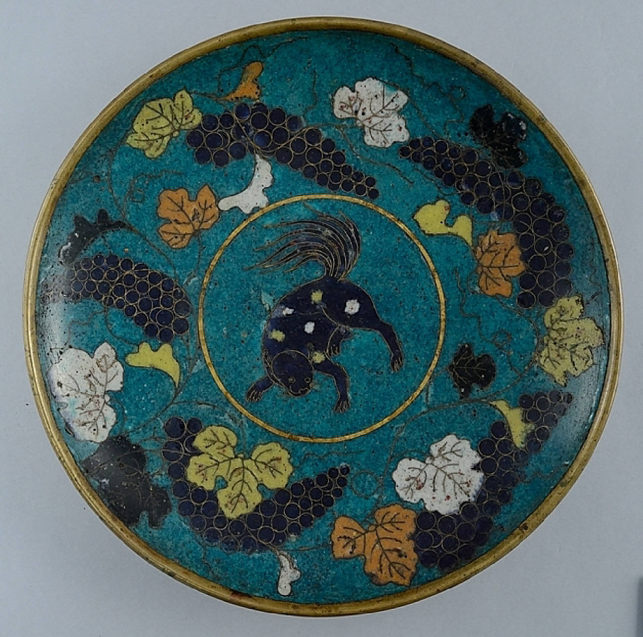Viticci, Chimera (piatto) - produzione cinese (secc. XVII/ XVIII)